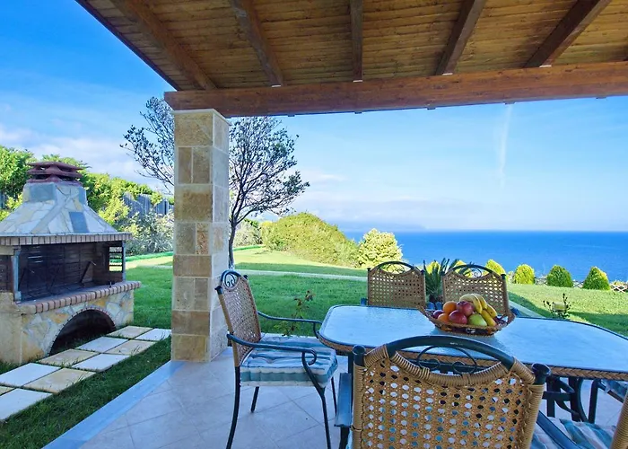 Dimitra * Trapezaki (Kefalonia)